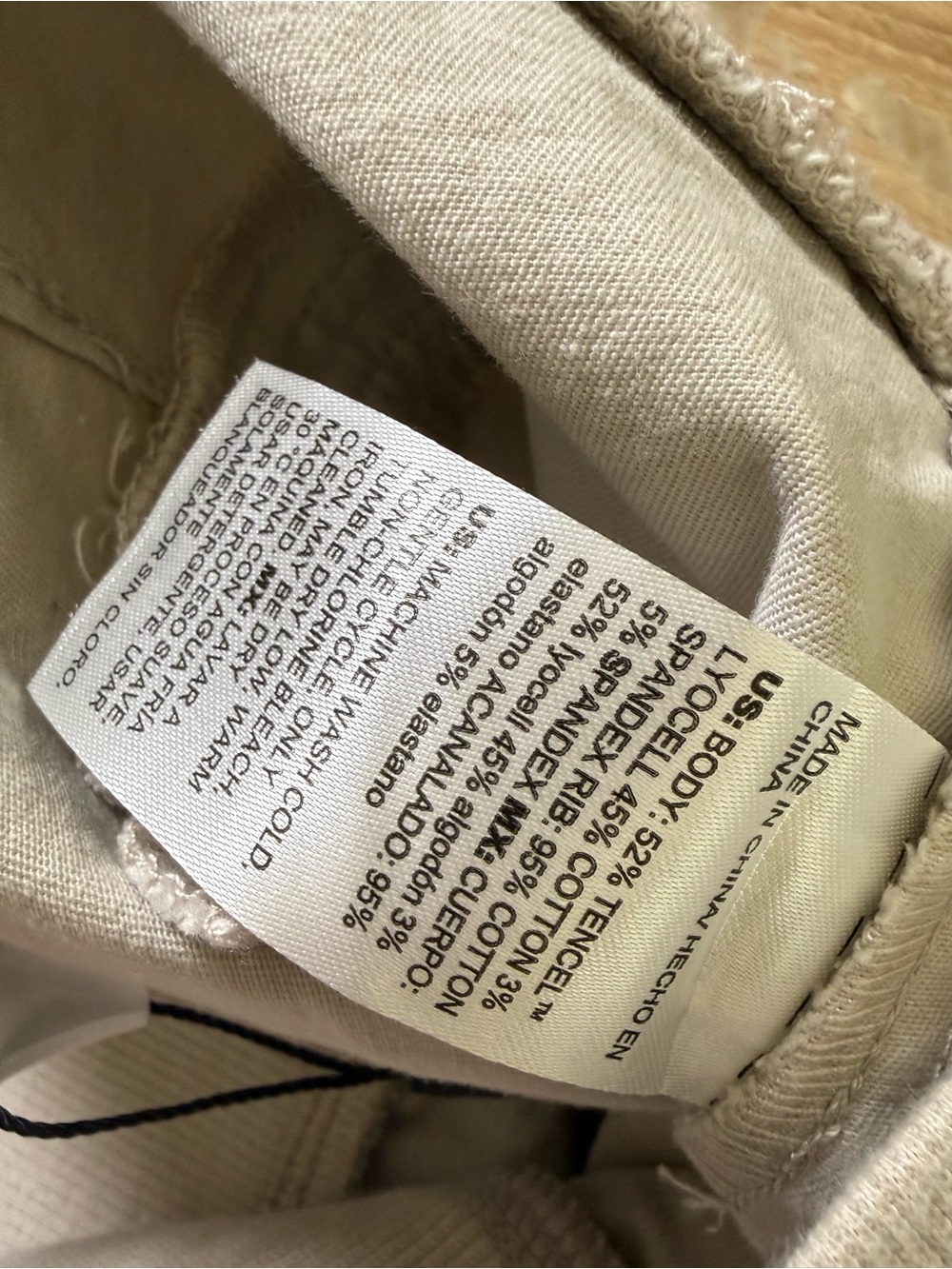 Chico’s Pull-On Cargo Wide Crop Pants Smokey Taupe Khaki Size 1.5 (US 10) NWT - Picture 6 of 6